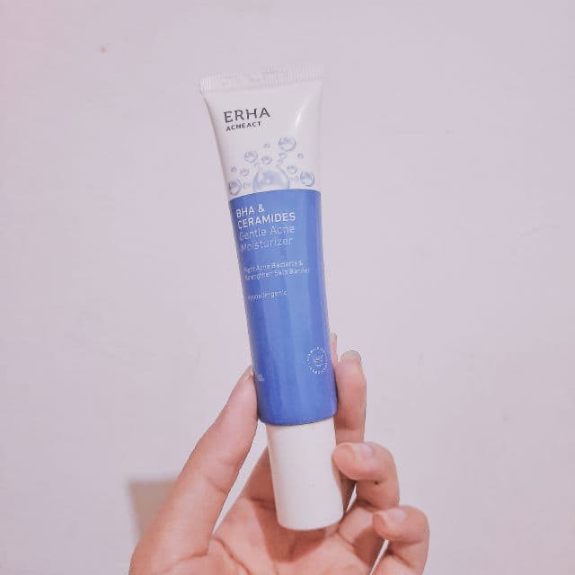 ERHA Acne Care Lab Gentle Acne Moisturizer review photo by chemicalconscious