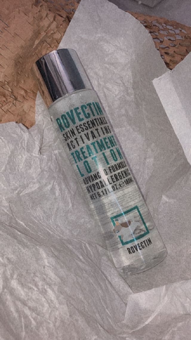 Rovectin Skin Essentials Activating Treatment Lotion review photo by Leezy