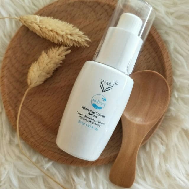 NUViT MoistLoc Hydrating Crystal Serum review photo by chloemont