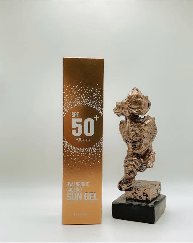 Deoproce Hyaluronic Cooling Sun Gel SPF 50+/PA+++ review photo by chweetsays