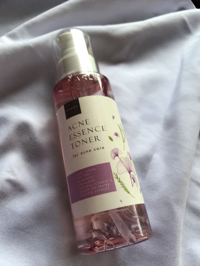 Scarlett Whitening Acne Essence Toner  review photo by ciciii