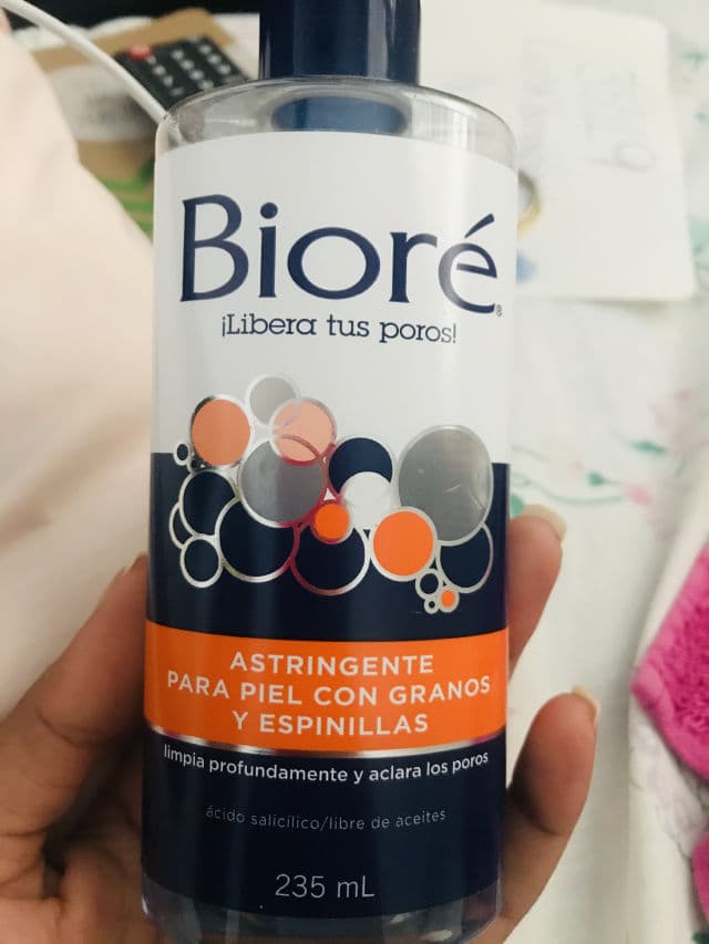 Biore Blemish Treating Astringent review photo by cinderella
