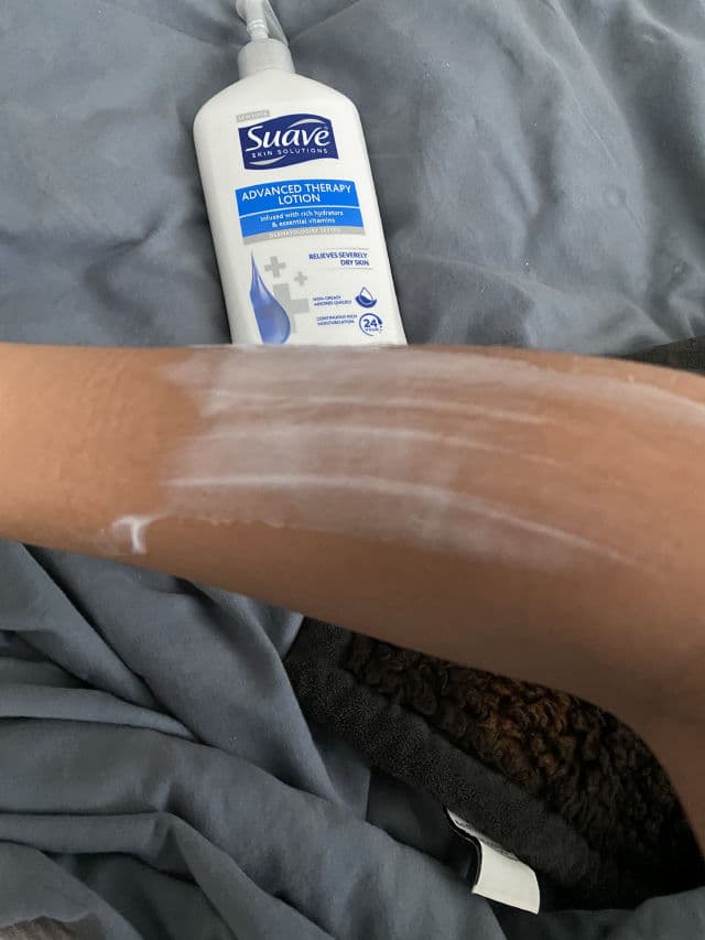 Suave Advanced Therapy Hand and Body Lotion review photo by CindyCuidaTuPiel