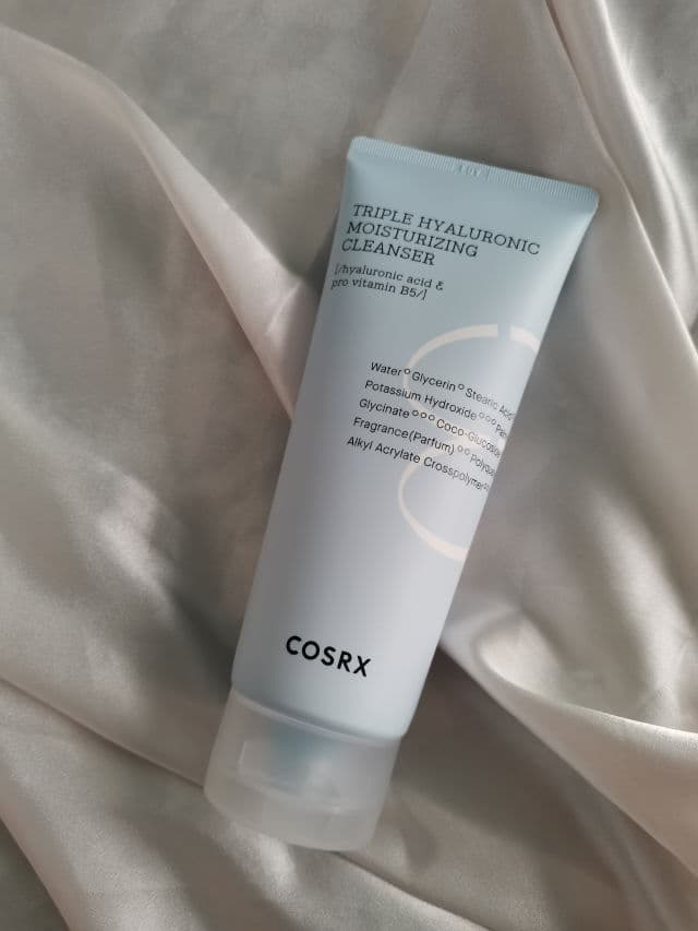 COSRX Hydrium Triple Hyaluronic Moisturizing Cleanser review photo by clauiidayao