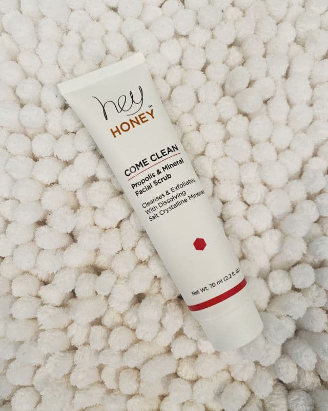 Hey Honey Come Clean Propolis & Minerals Facial Scrub review photo by cleahanchey