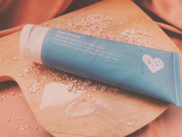 Harlette Beauty Oatmilk Gentle Facial Wash review photo by clefty