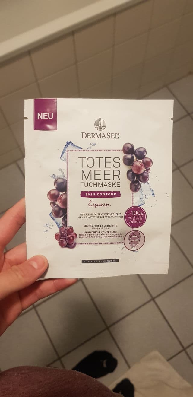 DermaSel Totes Meer Tuchmaske Skin Contour Eiswein review photo by clumpsymai