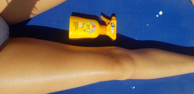 Sundance 50SPF Sonnenspray Spray Solaire review photo by clumpsymai