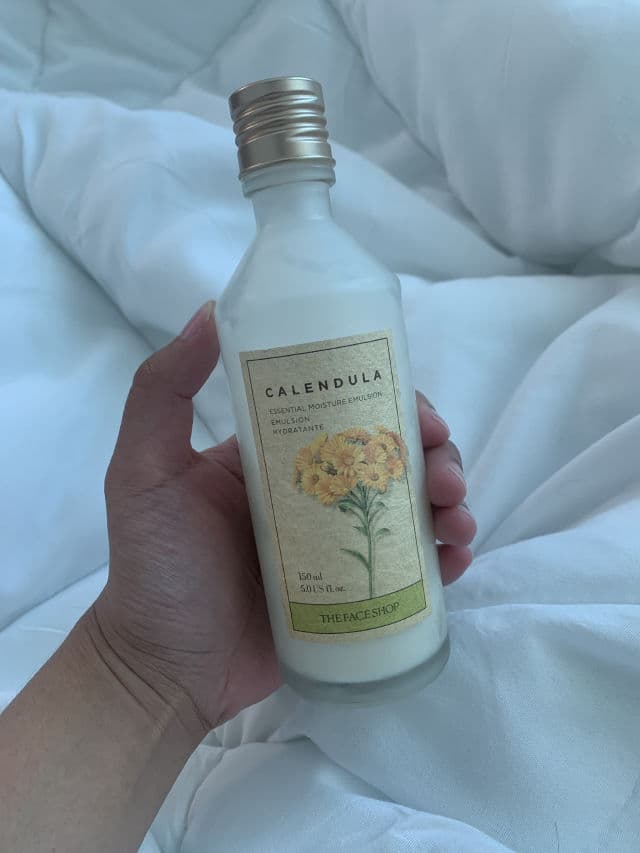THE FACE SHOP Calendula Essential Moisture Emulsion review photo by clumsymalsi
