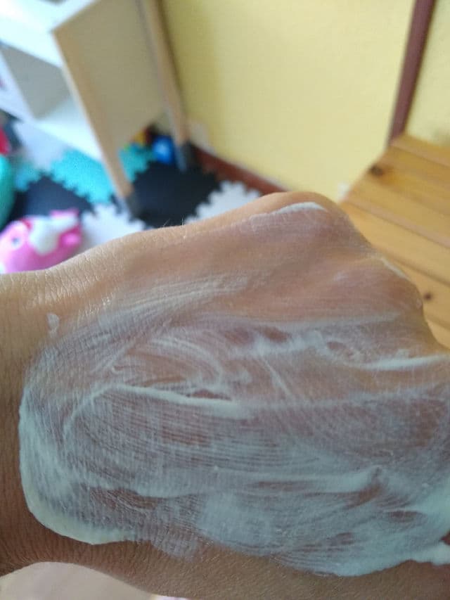 Piz Buin Allergy Face Cream SPF50 review photo by cori84