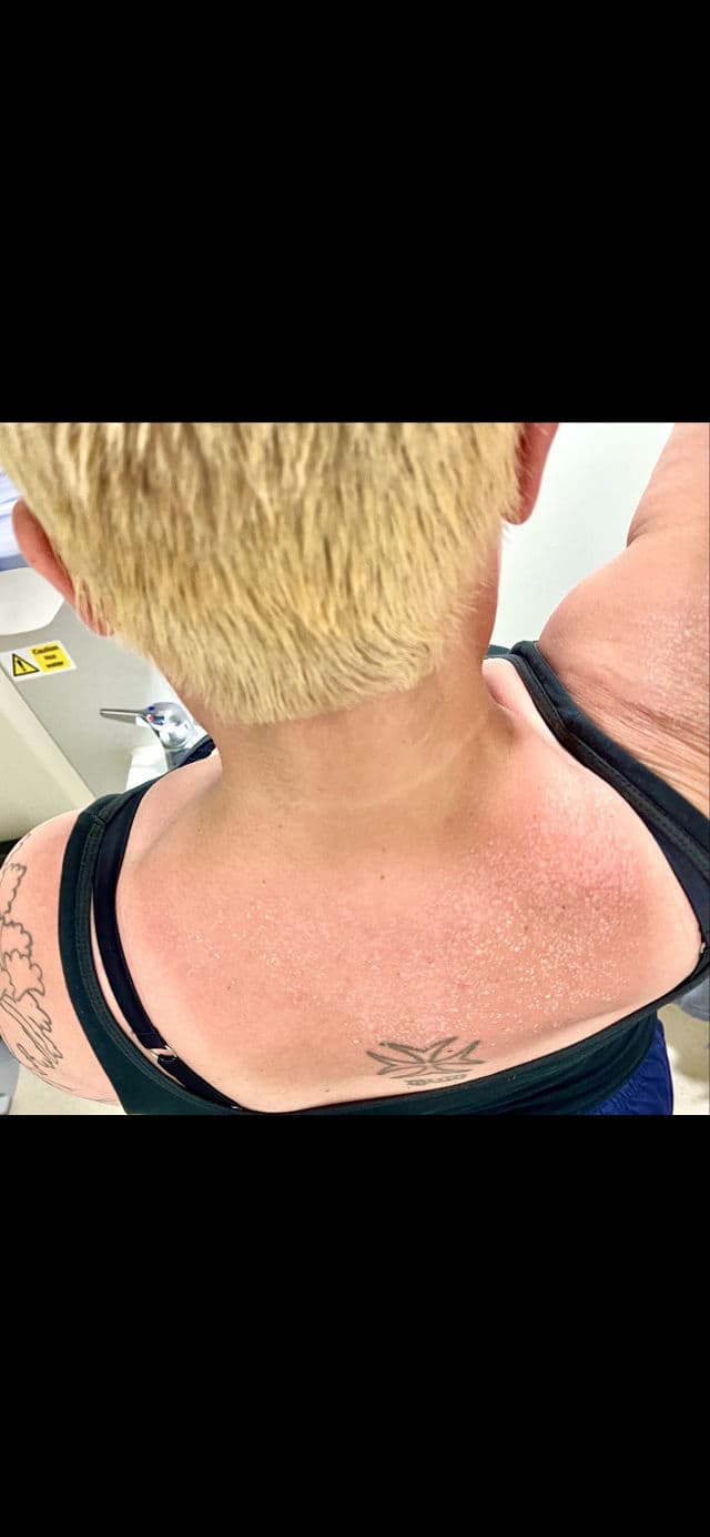 Garnier Ambre Solaire Kids Sensitive Water Resistant Sun Cream Spray SPF50+  review photo by costa85