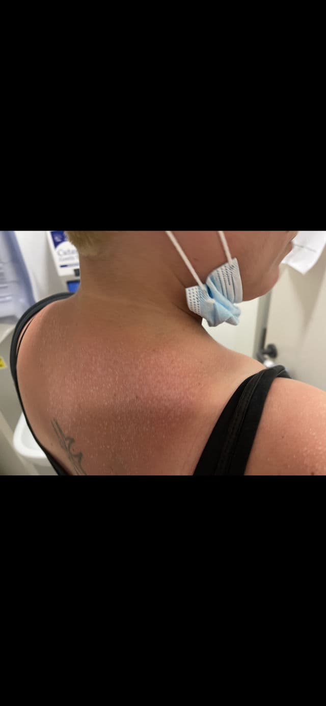 Garnier Ambre Solaire Kids Sensitive Water Resistant Sun Cream Spray SPF50+  review photo by costa85