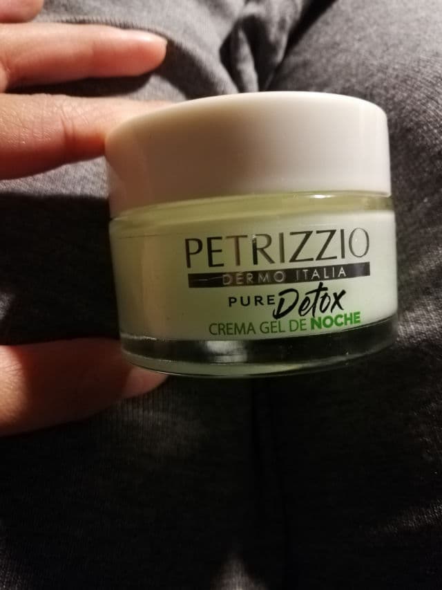 Petrizzio Pure Detox Night Gel Cream review photo by cricri