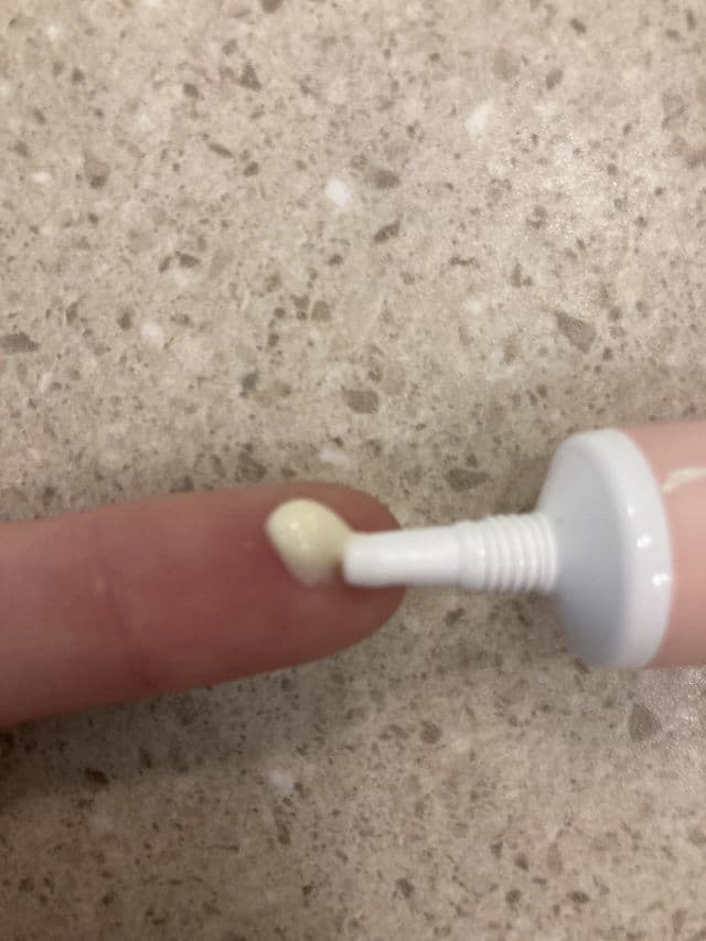 Soroci Spot Light Eye Cream review photo by curlyemily