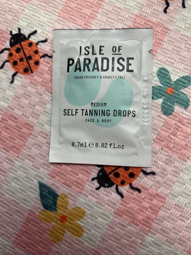 Isle of Paradise Medium Self-Tanning Body Drops review photo by Conniematt