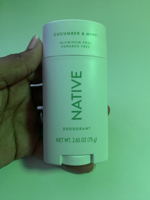 NATIVE Eucalyptus & Mint Deodorant review photo by Yulenny 
