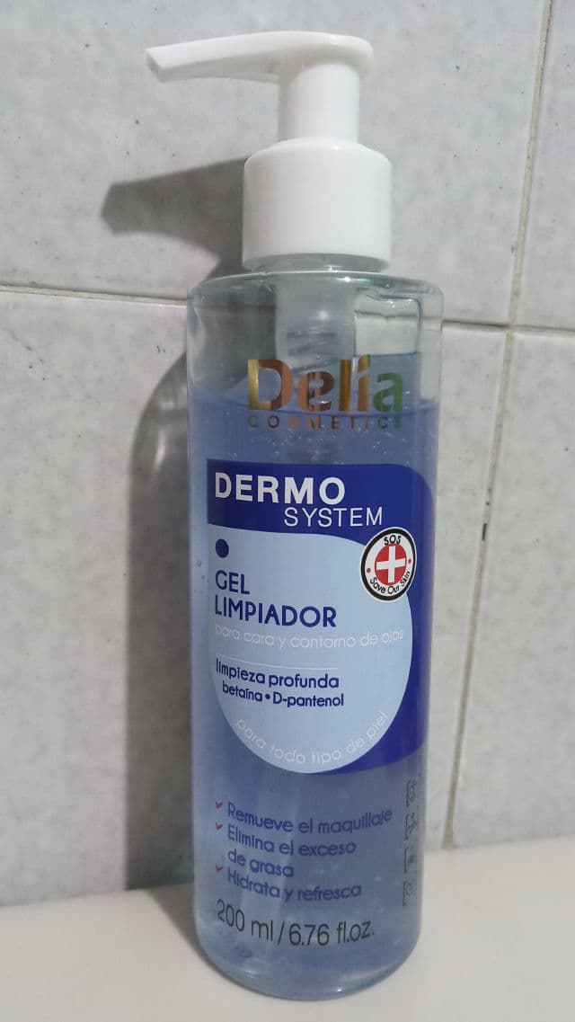 Delia Cosmetics Dermo System Bi-phase Makeup Remover for Eye and Lip Area review photo by damytha