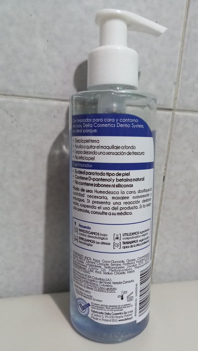 Delia Cosmetics Dermo System Bi-phase Makeup Remover for Eye and Lip Area review photo by damytha