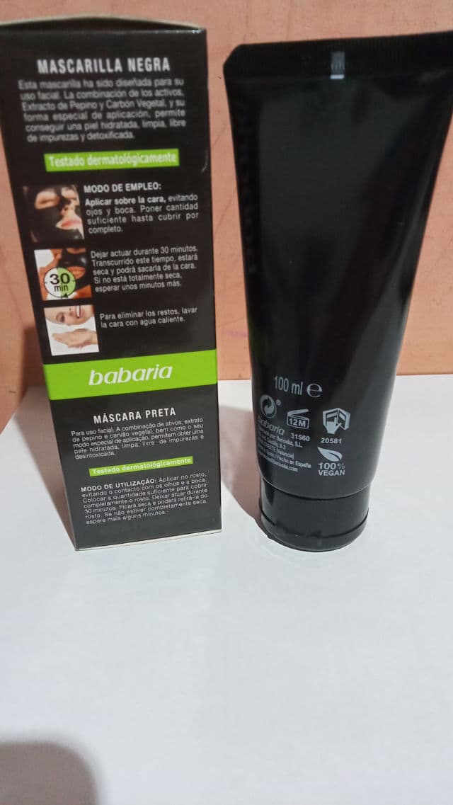 Babaria Charcoal Detoxifying Face Mask review photo by damytha