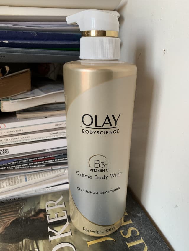 Olay Body Science Cleansing and Nourishing Crème Body Wash with Niacinamide review photo by daneeeats