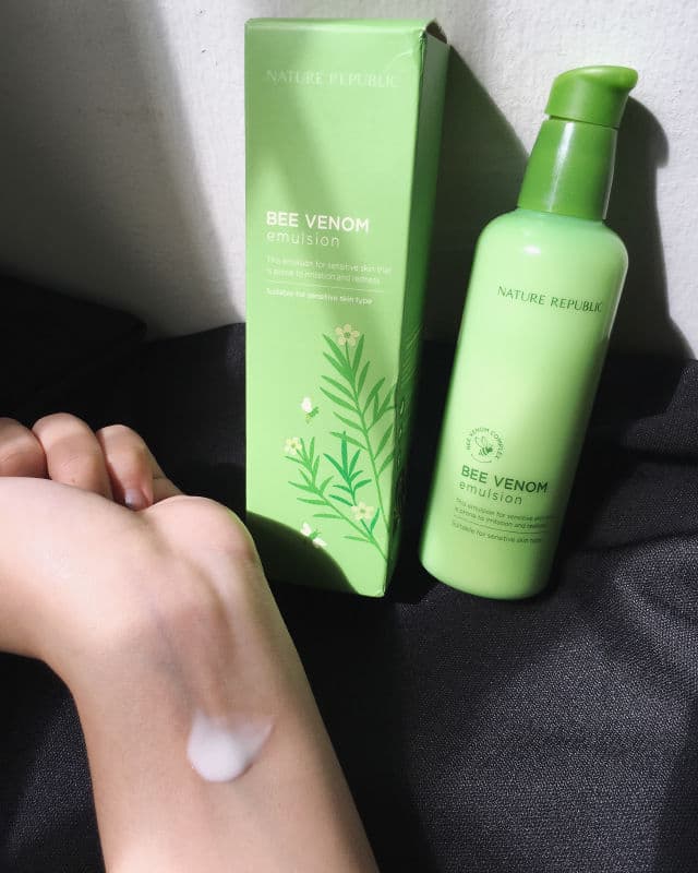 NATURE REPUBLIC Bee Venom Emulsion review photo by dangdaily