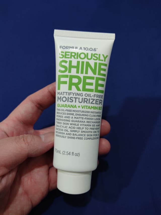 Formula 10.0.6 Seriously Shine Free Mattifying Oil Free Moisturizer review photo by danielwonderland