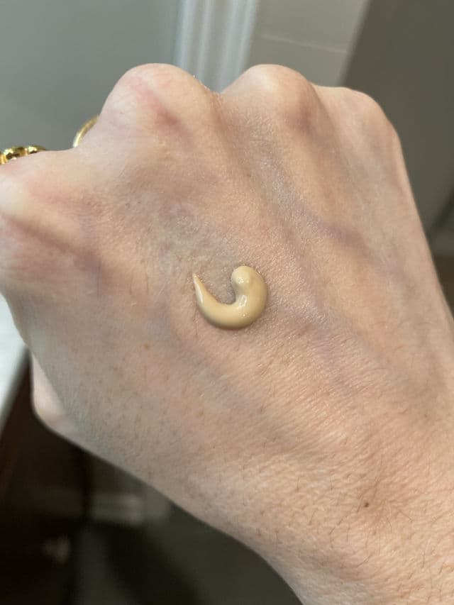 DRMTLGY Universal Tinted Moisturizer SPF 46 review photo by danipatarazzi