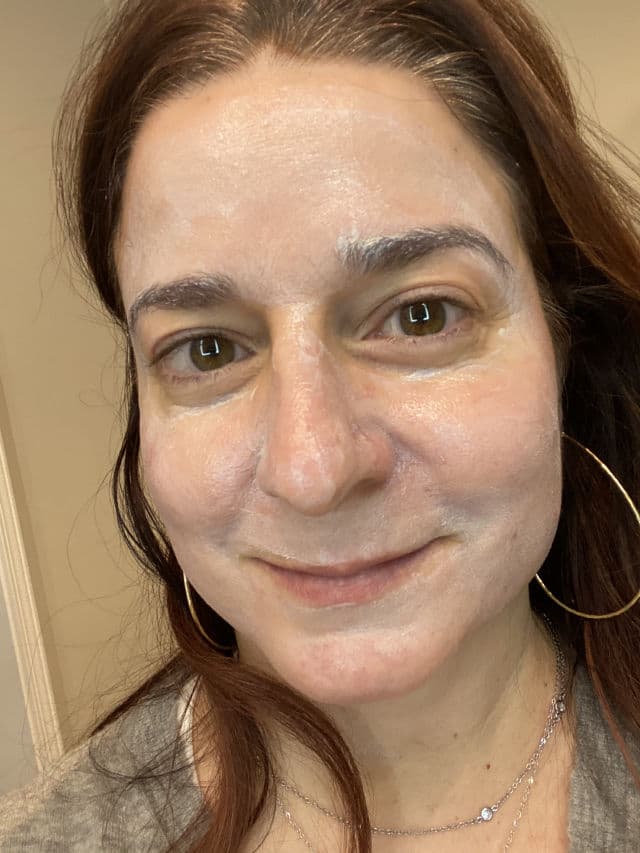 Paula's Choice Defense Essential Glow Moisturizer SPF 30 review photo by danipatarazzi