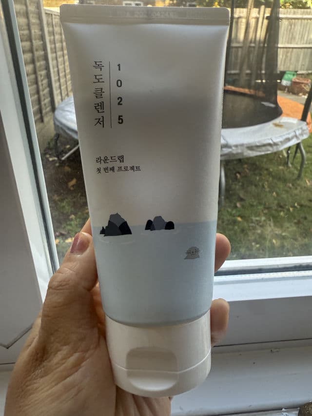 Round Lab 1025 Dokdo Cleanser review photo by kalpey