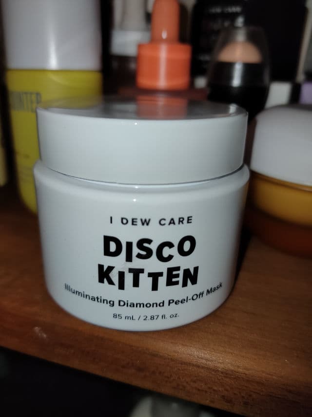 I Dew Care Disco Kitten Illuminating Diamond Mask review photo by ddlarjmakeup