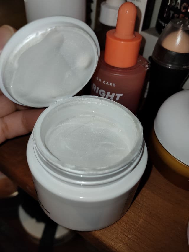 I Dew Care Disco Kitten Illuminating Diamond Mask review photo by ddlarjmakeup