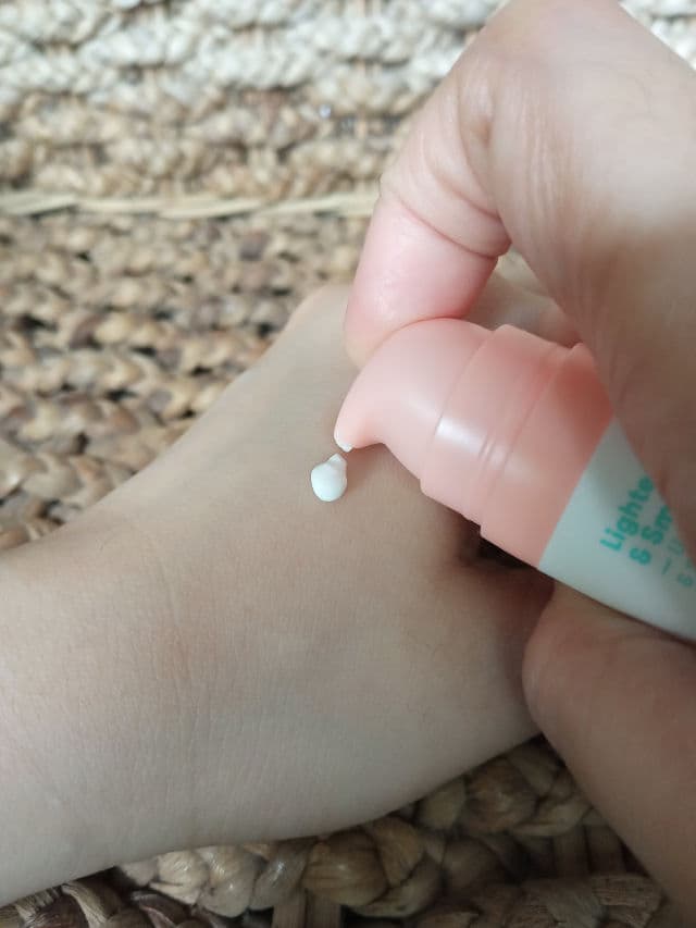 Roceo Lightening & Smoothing Underarm & Skin Fold Serum review photo by deby