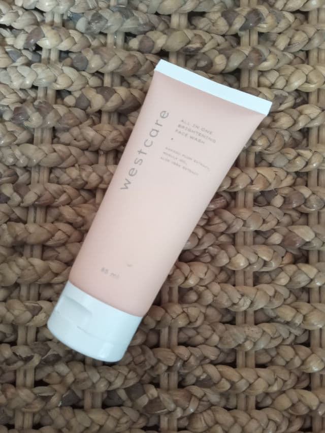 Westcare All In One Brightening Face Wash review photo by deby