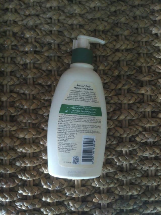 Aveeno Daily Moisturising Lotion review photo by deby
