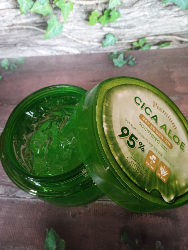 MISSHA Premium Cica Aloe Soothing Gel review photo by deby