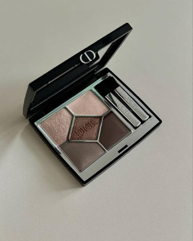 Dior Glow Face Palette #002 Glitz review photo by tatiross89