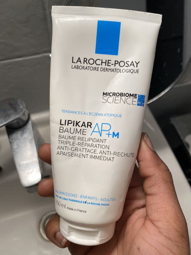 La Roche-Posay Lipikar Baume AP+ review photo by dejskinsta