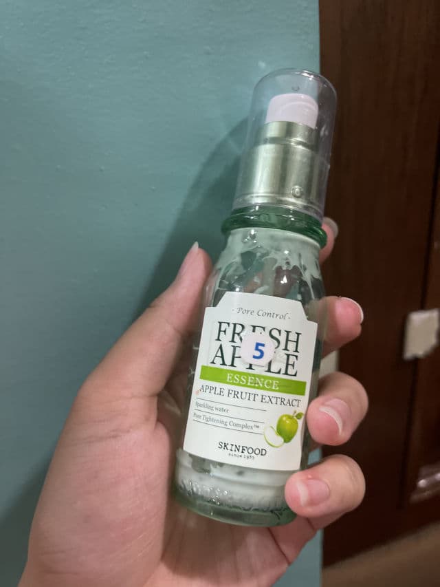 SKINFOOD Fresh Apple Essence review photo by dengsoon6