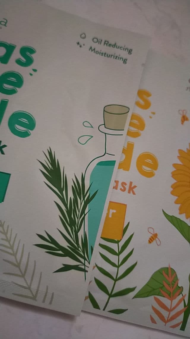 Emina Masquerade Face Mask Sunflower Seed Oil review photo by Cillaa