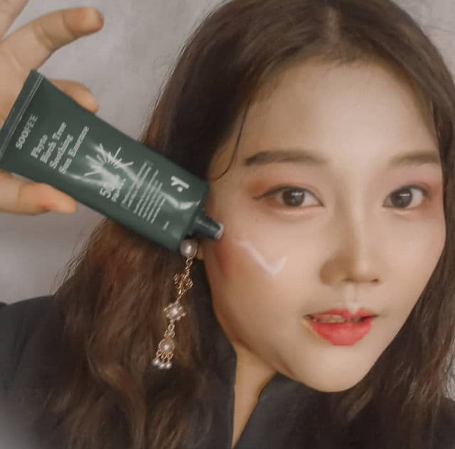 SOOFE'E Phyto Birch Tree Soothing Sun Essence SPF50+ PA++++ review photo by dianawoo