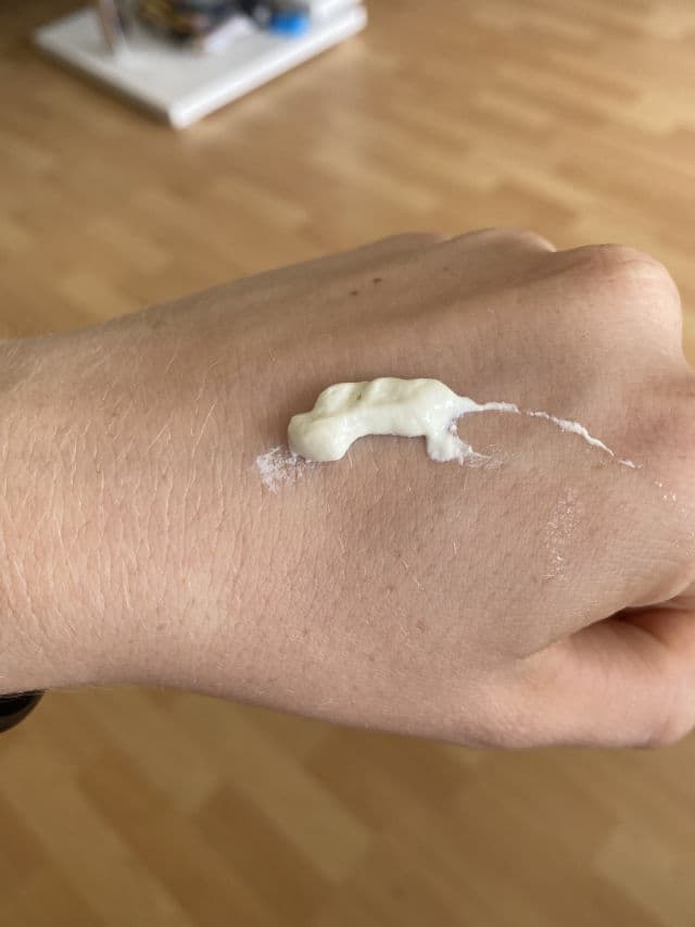 BASICLAB Lekka Emulsja Ochronna SPF50+ review photo by dianek05