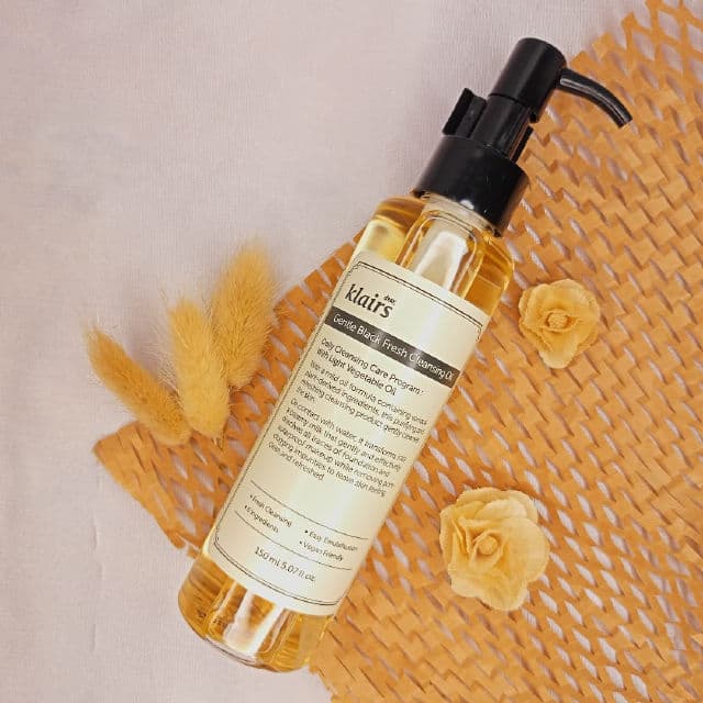 Dear, Klairs Gentle Black Fresh Cleansing Oil review photo by donaoktaviaa