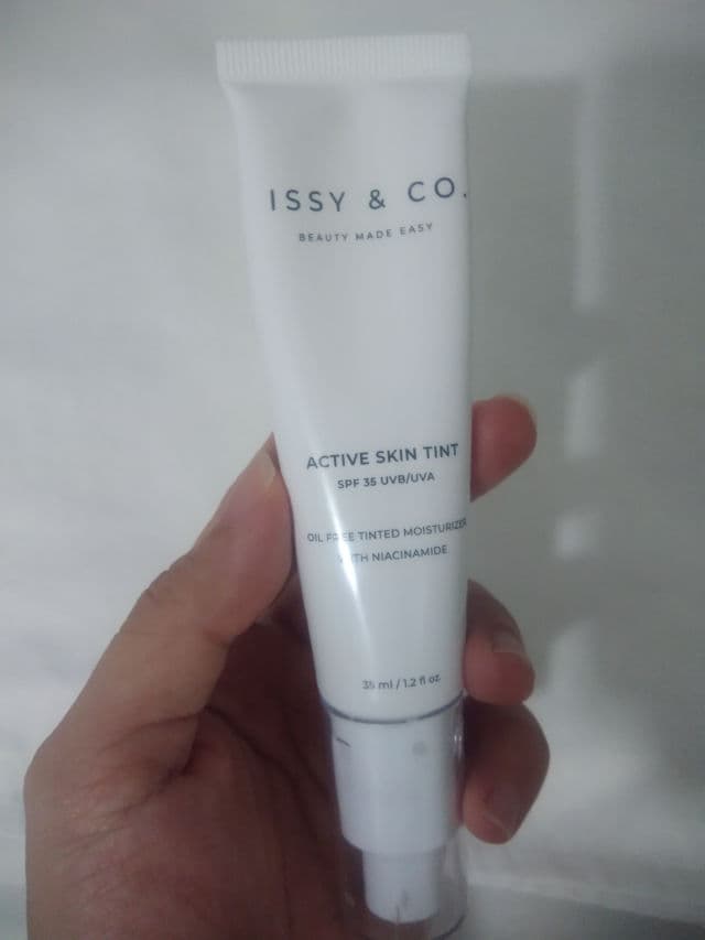 Issy & Co. Active Skin Tint SPF 35 review photo by drmegsison