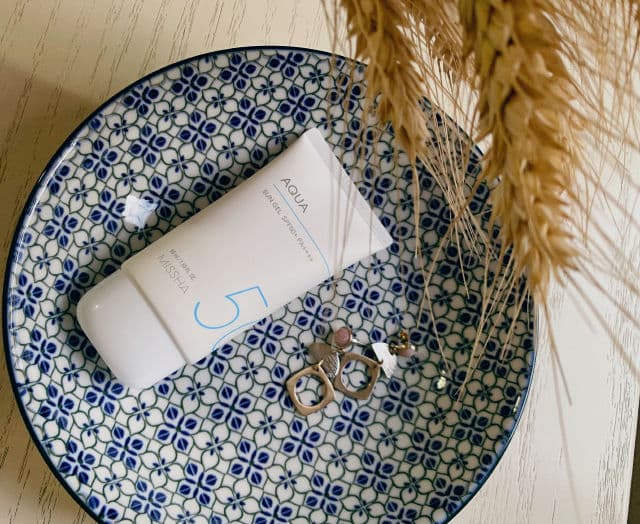 MISSHA All Around Safe Block Total Moisture Sun Gel SPF50+ PA+++  review photo by drskincareblog