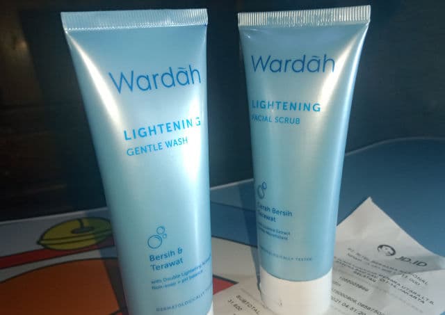 Wardah Lightening Gentle Wash review photo by dwiarifin