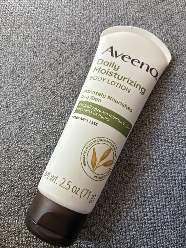 Aveeno Daily Moisturizing Lotion, Fragrance-Free review photo by Blueprint