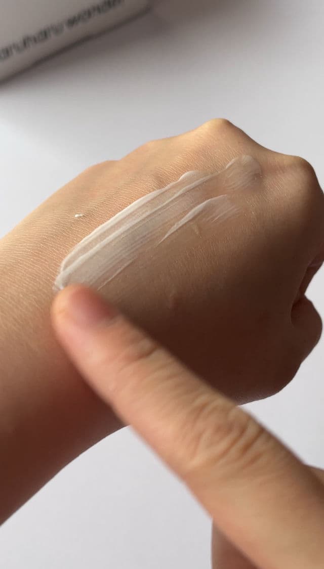 HaruHaru WONDER Black Bamboo Top-to-Toe SPF Veil SPF50+ PA++++ review photo by lananhneee