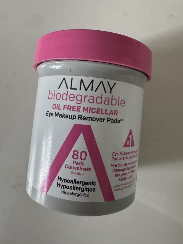Almay Oil-Free Eye Makeup Remover Pads review photo by michelsps