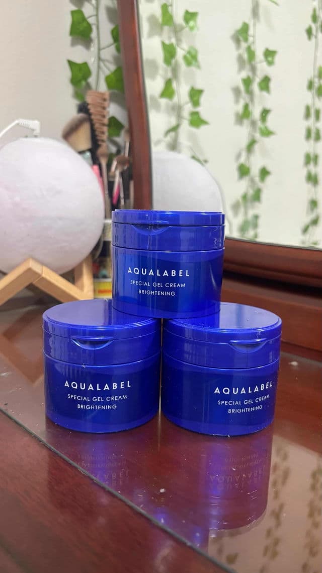Aqua Label Special Gel Cream A (White) review photo by bizy