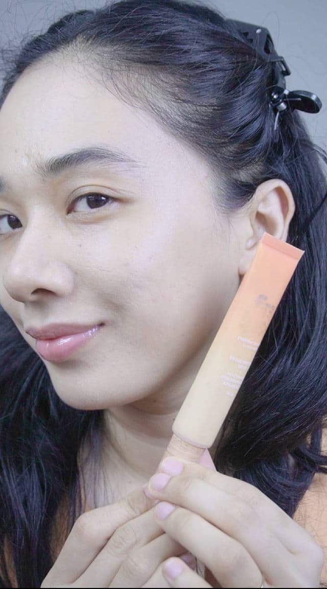 Colourette First Base Everyday Skin Tint SPF30 review photo by PickyGlay